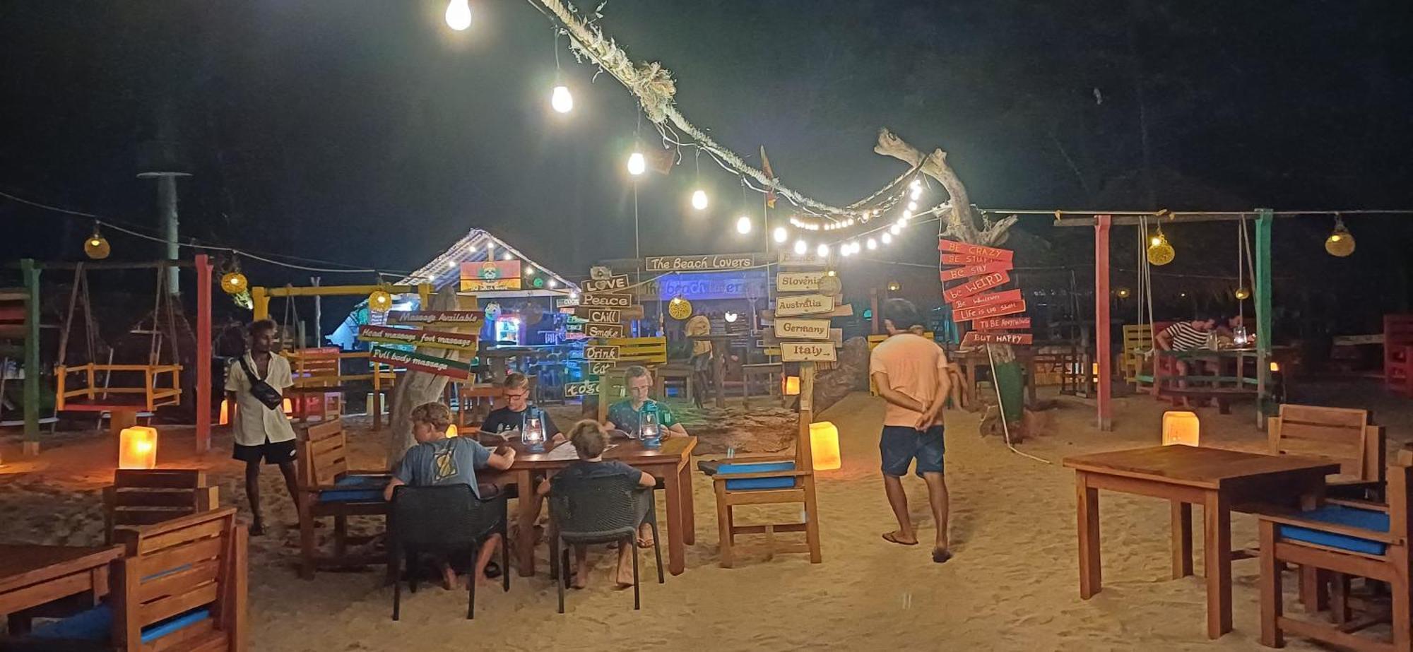 The Beach Lovers Nilaveli Exterior foto